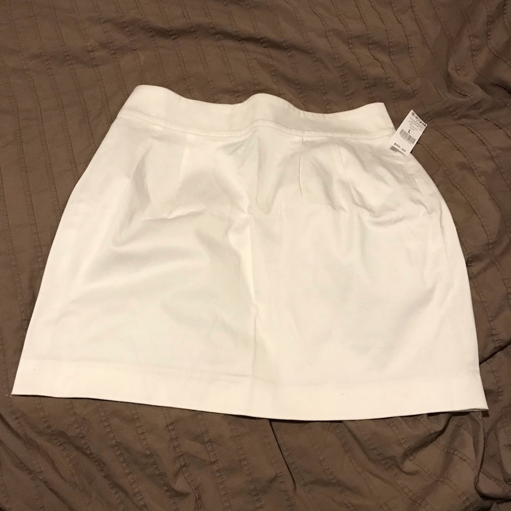 New White Skirt Large